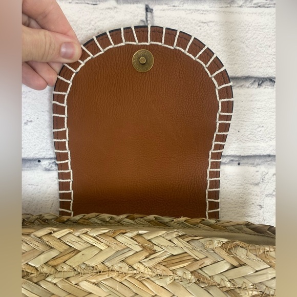 Universal Thread Boho Woven Straw Leather Crossbody Purse NWT - Picture 5 of 9